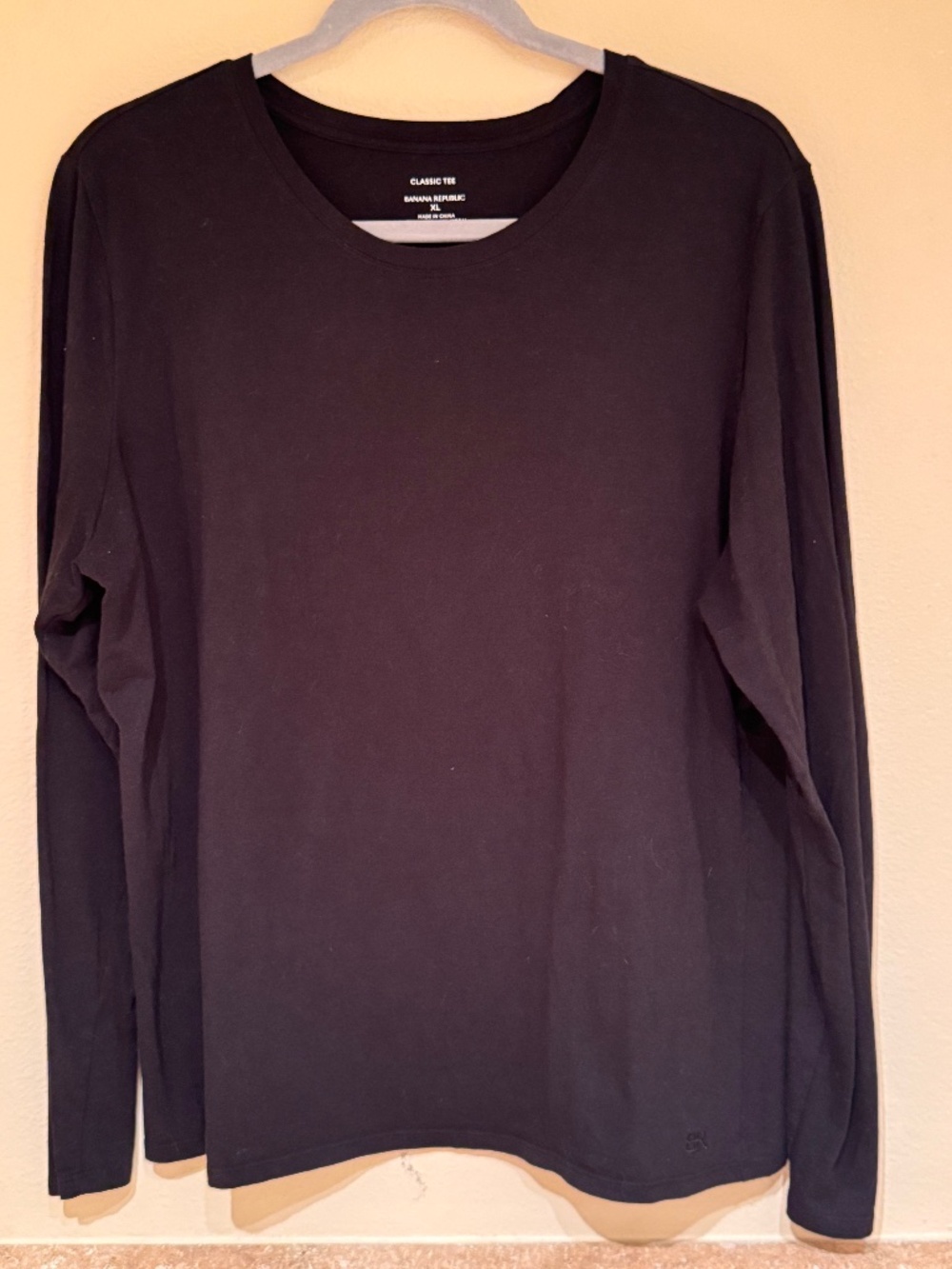 Banana Republic - Women's Classic Long-Sleeve Crewneck T - Size XL